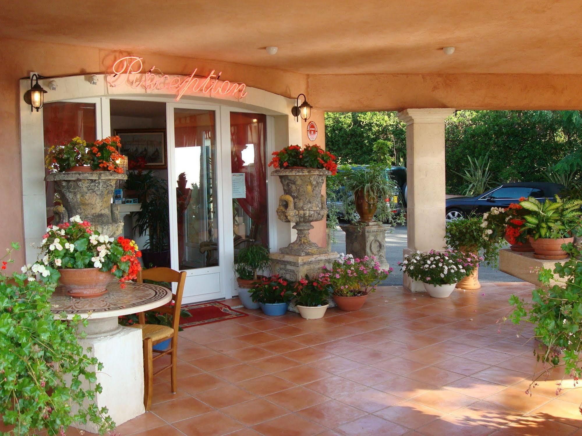 Hotel Martinengo Sainte-Maxime Zewnętrze zdjęcie