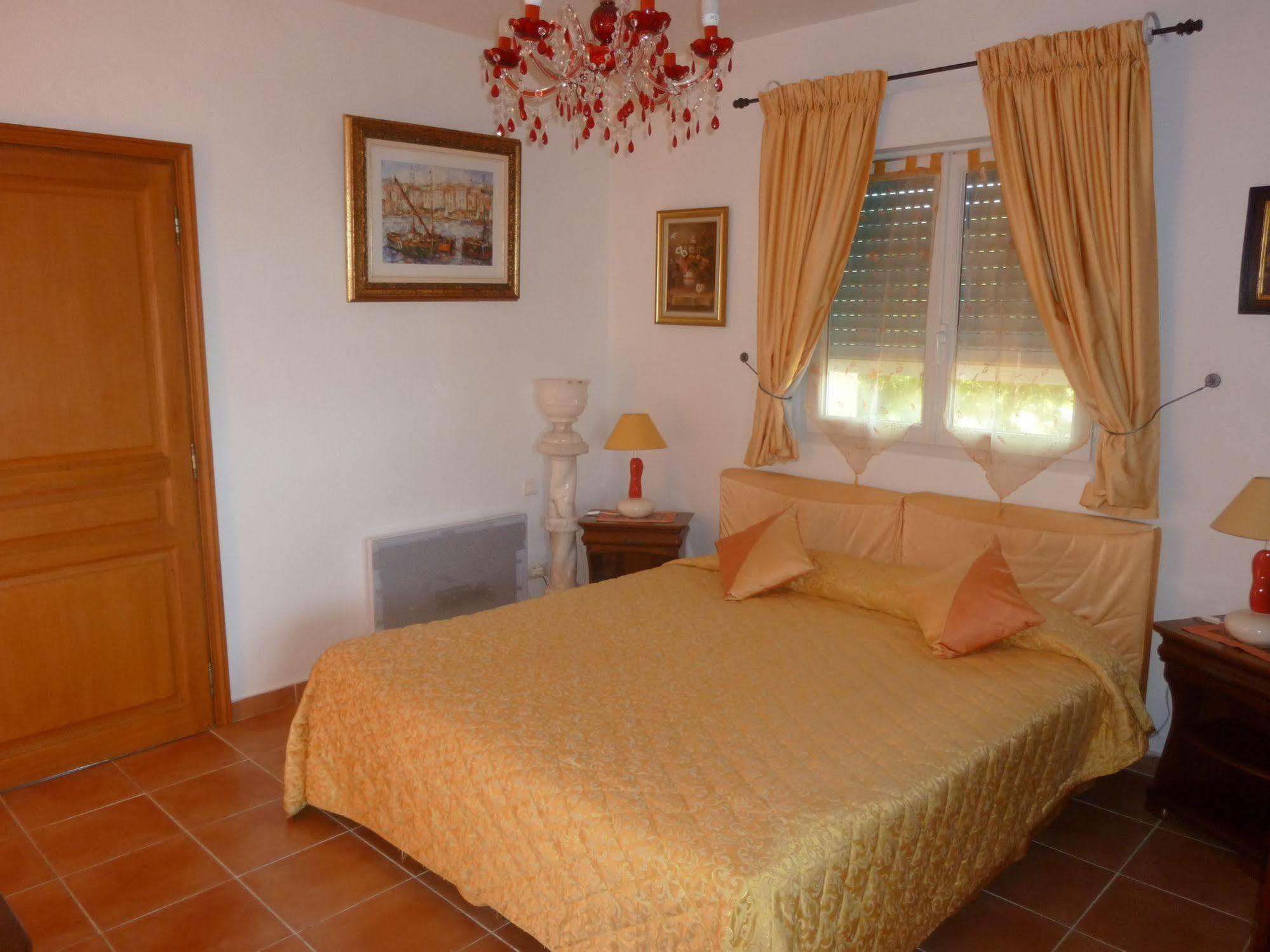 Hotel Martinengo Sainte-Maxime Zewnętrze zdjęcie