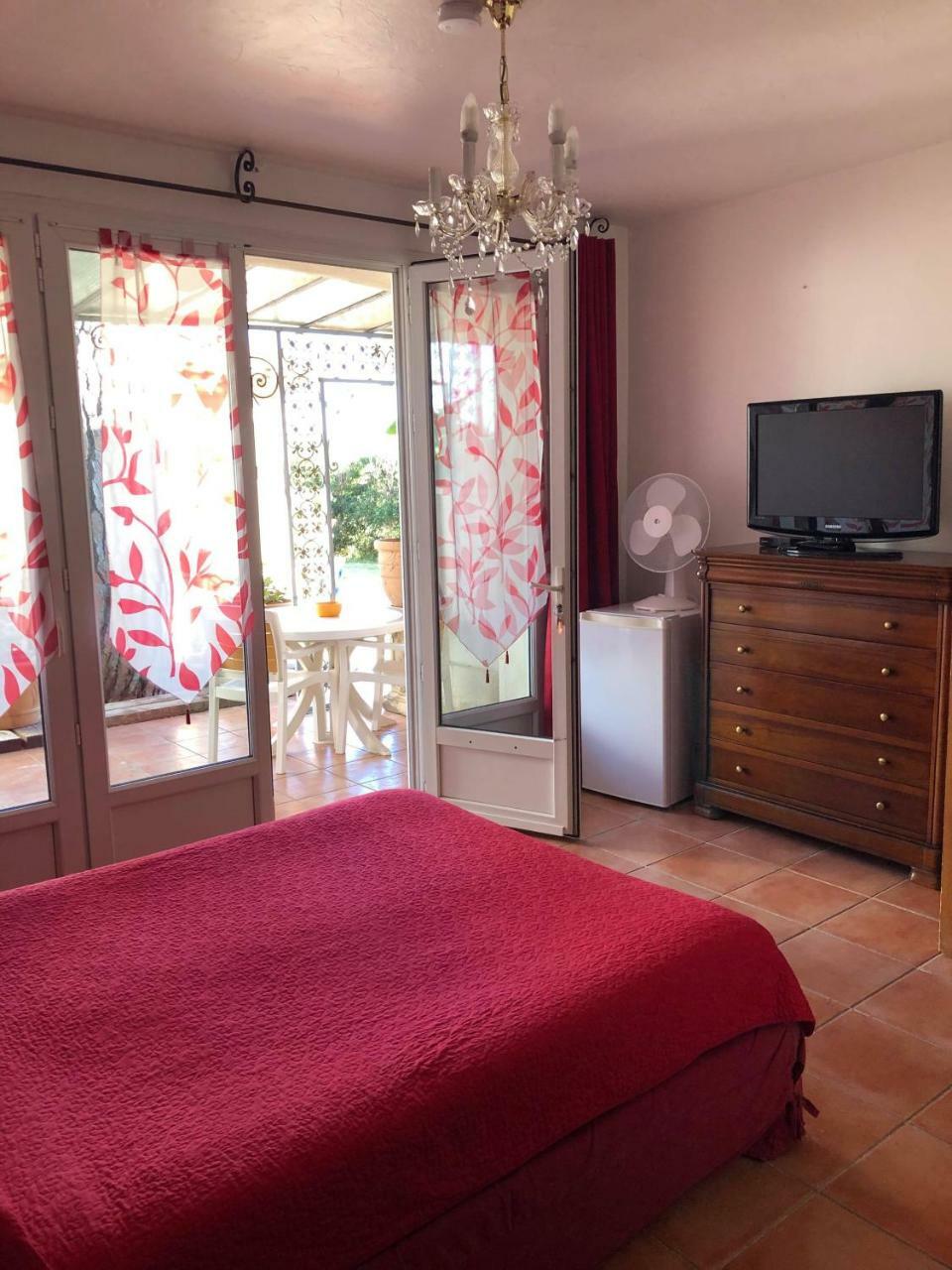Hotel Martinengo Sainte-Maxime Zewnętrze zdjęcie